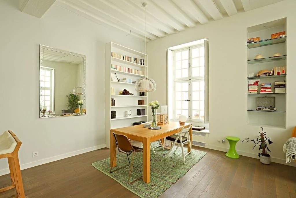 Luxurious In Le Marais Appartement Parijs